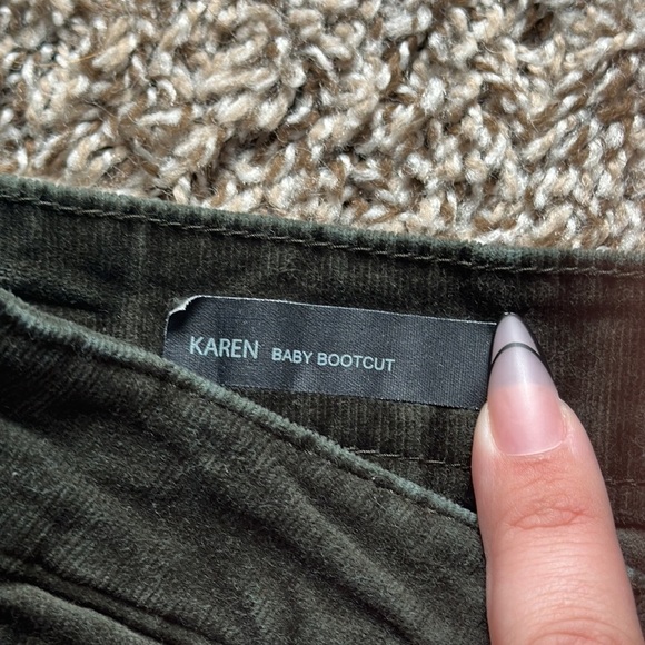 Kut from the Kloth Karen Baby Bootcut Olive green corduroy pant size 6 - Picture 4 of 10